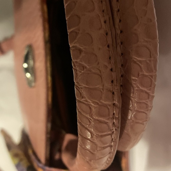 New Betsey Johnson Gigi‎ Satchel Pink Croc Faux Leather Top Handle Crossbody Bag - Picture 7 of 16